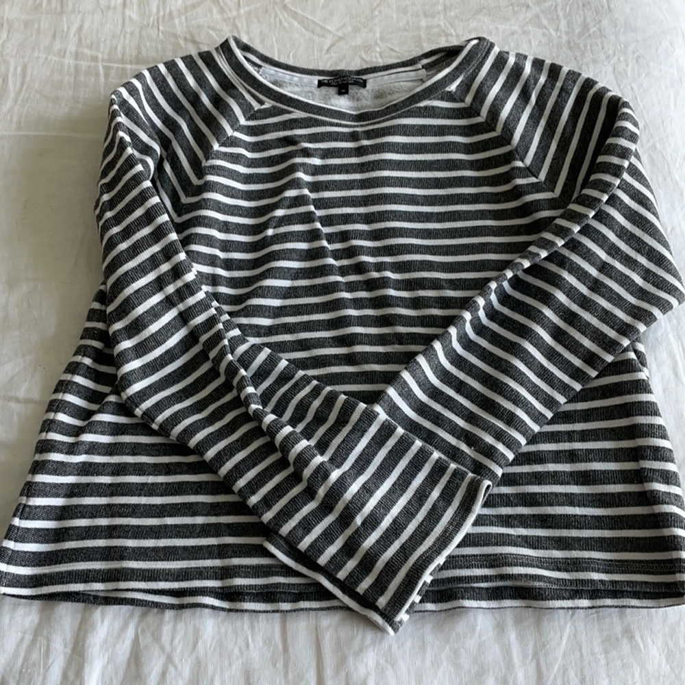 Beyond Yoga pull over